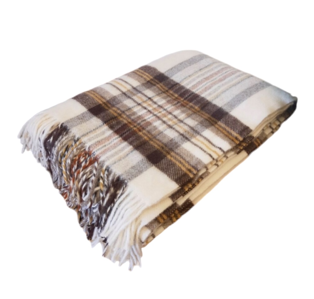 Koc_100%_welna_nowozelandzka_antyalergiczny_150x200_wzor_Tartan_braz