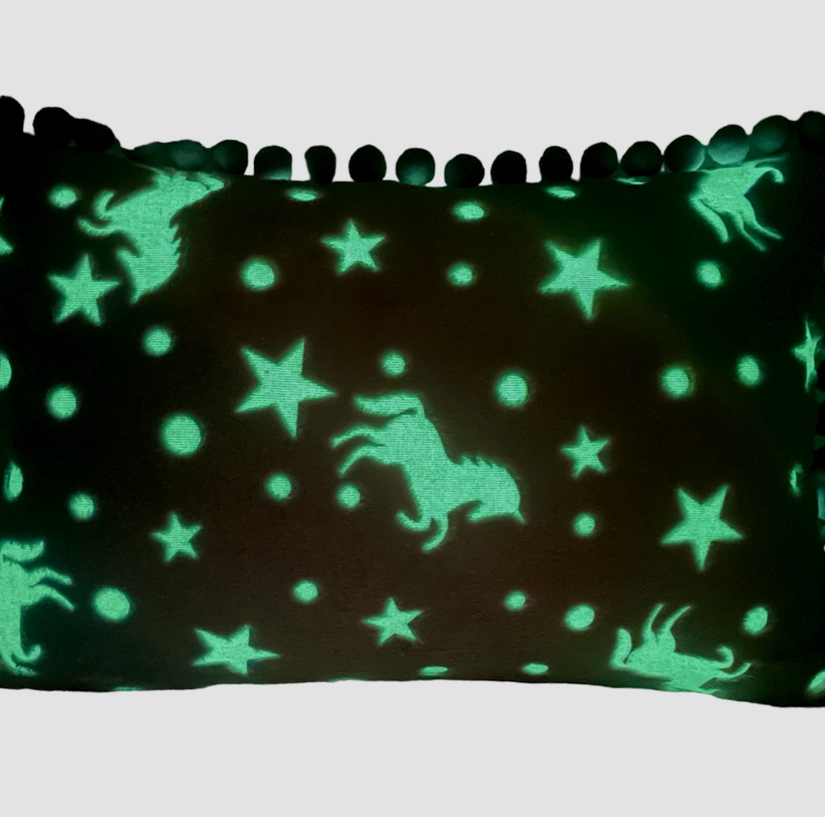 Poduszka_plusz_Jednorozec_swieci_w_ciemnosci_33x50