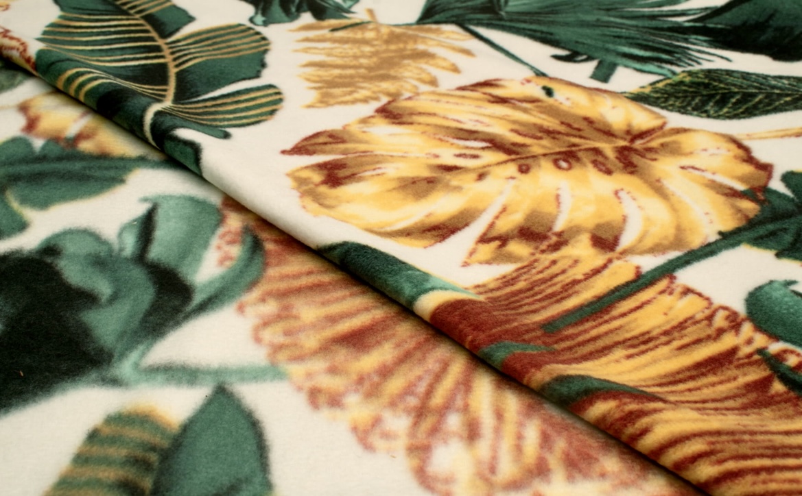 Koc_polarowy_bialy_wzor_monstera_cieply_250g