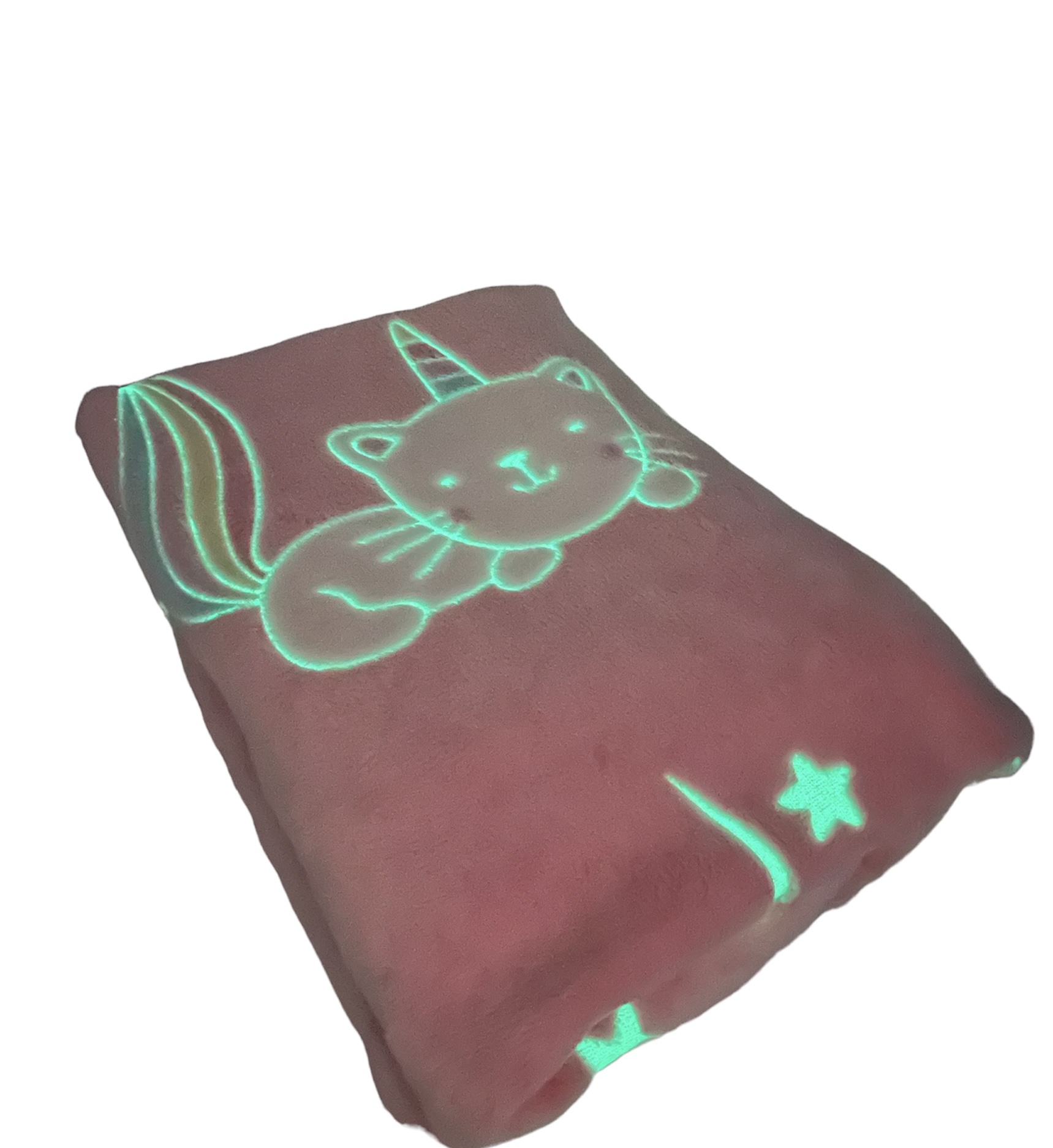 Kocyk_Kotek_swiecacy_w_ciemnosci