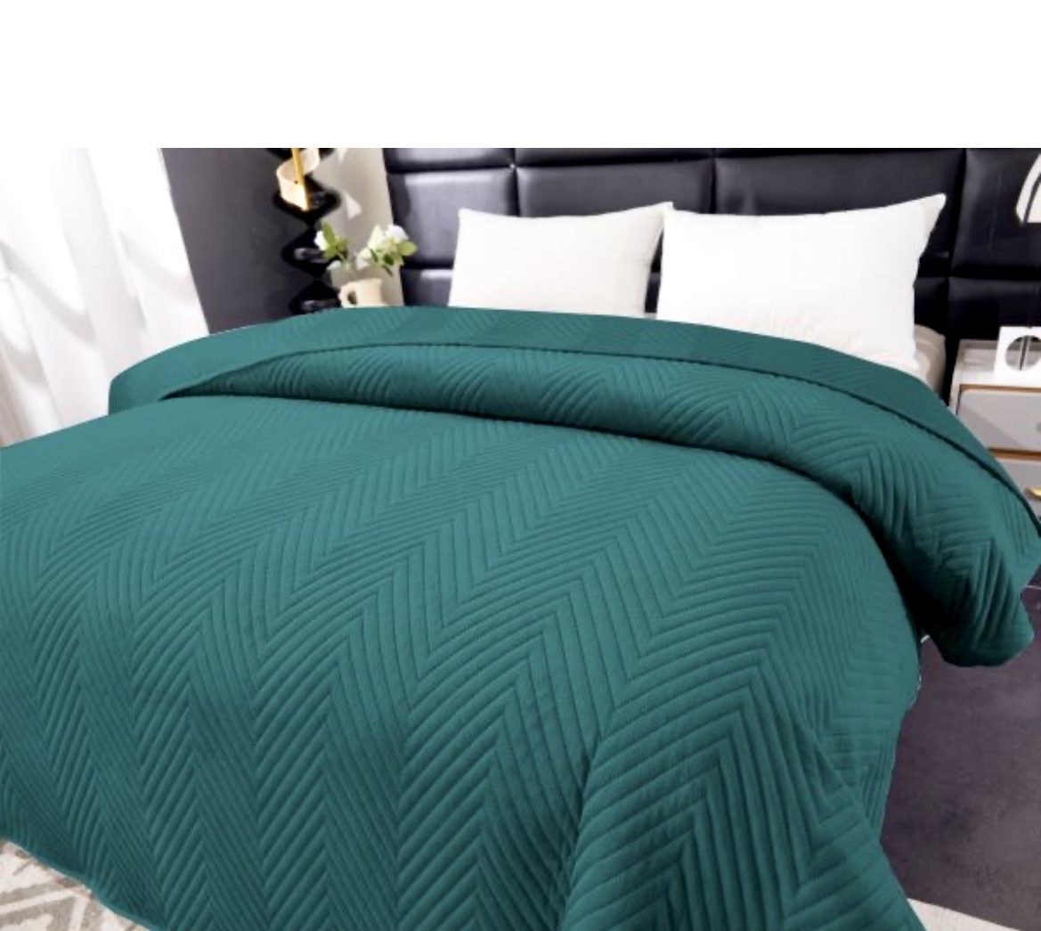 Narzuta_na_lozko_sofe_pikowana_170x210cm_velvet_morski