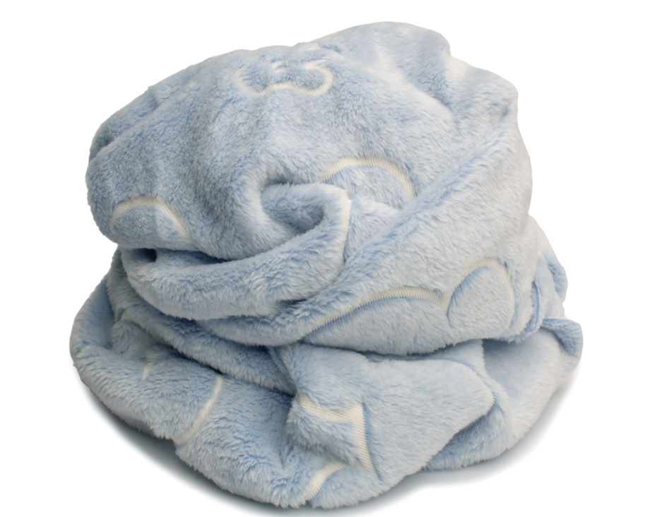 Kocyk_plusz_Myszki_blekitny_swiecacy_w_ciemnosci