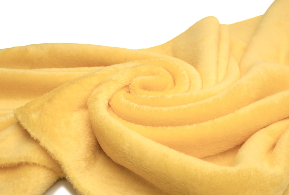 Koc_pluszowy_miekki_aksamitny_kolor_zolty_155x200cm