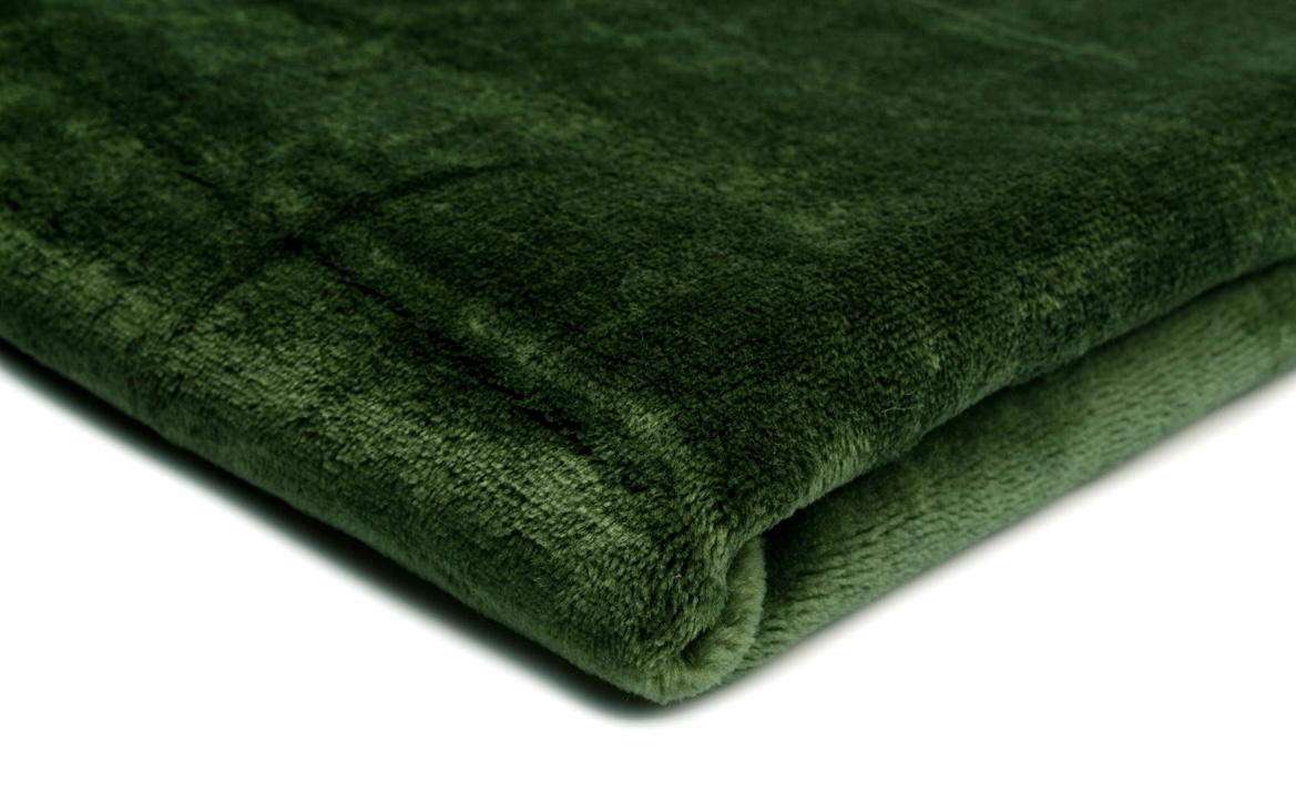 Koc_pluszowy_miekki_aksamitny_kolor_butelkowa_zielen_155x200cm