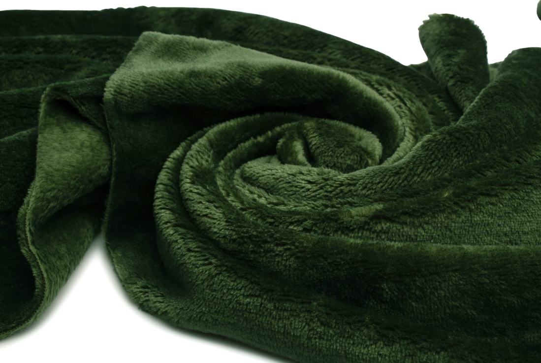 Koc_pluszowy_miekki_aksamitny_kolor_butelkowa_zielen_155x200cm