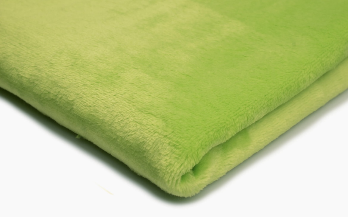 Koc_minky_pluszowy_miekki_aksamitny_kolor_limonka_155x200cm