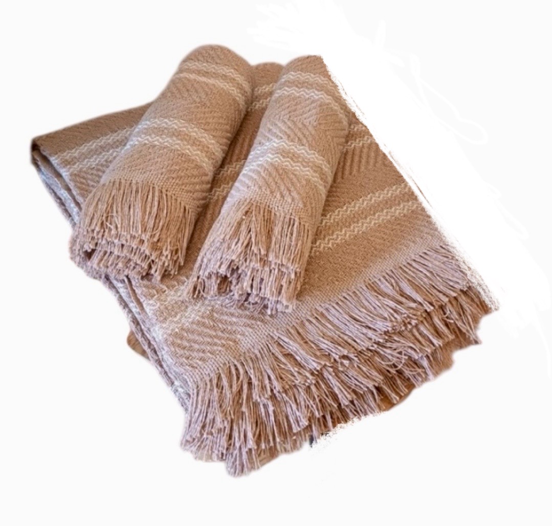 Narzuta_na_kanape_+_2_fotelowki_tkane_kolor_bez-ecru