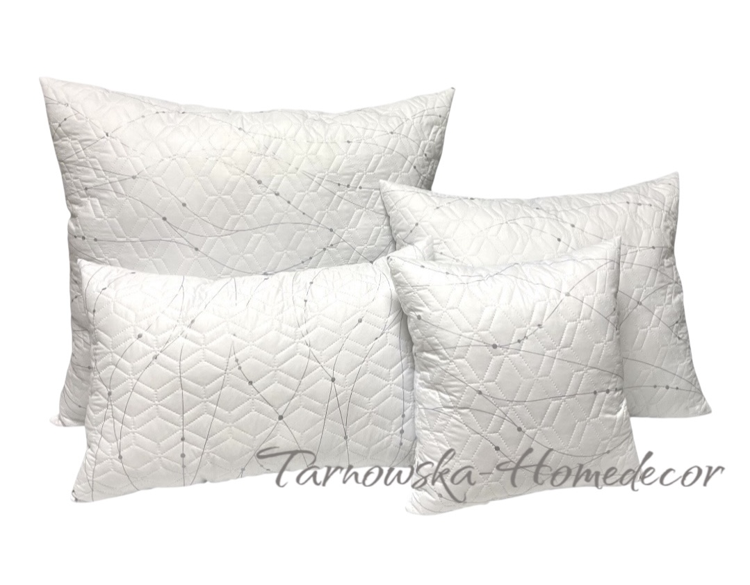 Poduszka_pikowana_z_kulka_silikonowa_z_suwakiem_•_Produkt_Polski